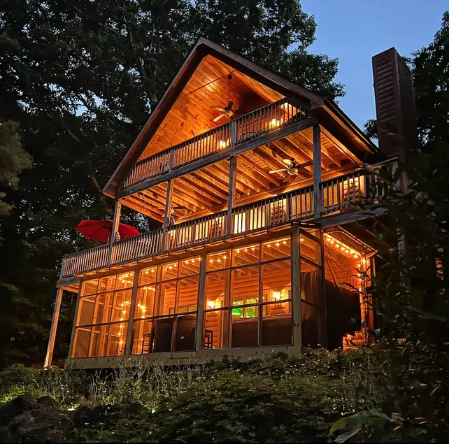 Treehouse Lodge | Modern Cabin with Mountain Views - Image 1