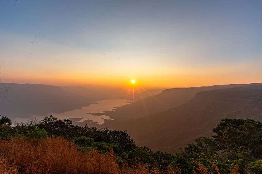 CosmicStays Evergreen Cascade - The Hidden Gem of Mahabaleshwar - Image 1