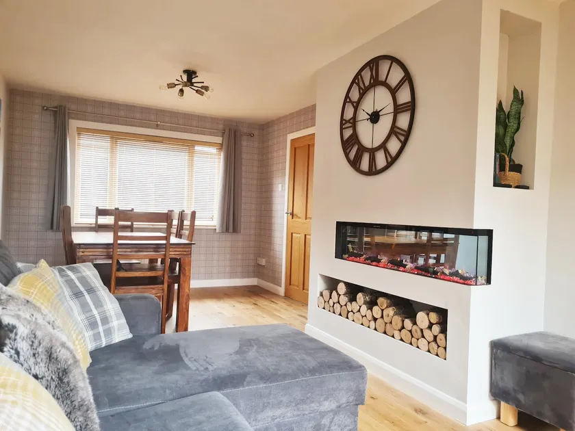 York Street Retreat, modern cosy 2 bed with garden - Image 1