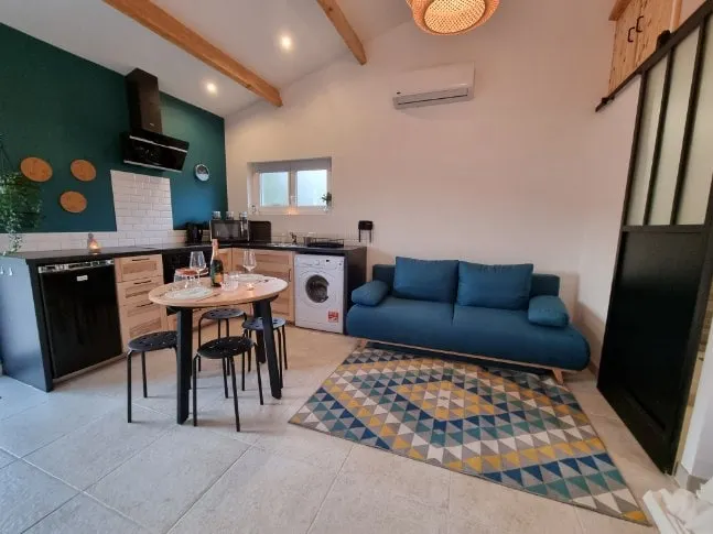 Charming annex - Image 1