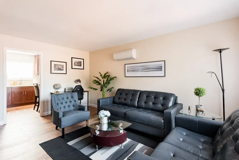 Posh home near Santana Row for vacation/business - Image 1