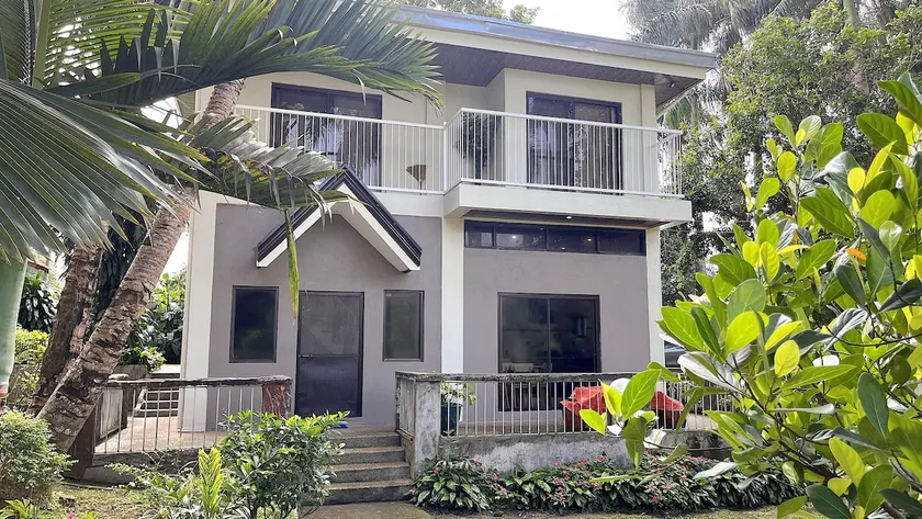 (Dec 2023 Renovated) 4 Bedroom House with Pool - Image 1