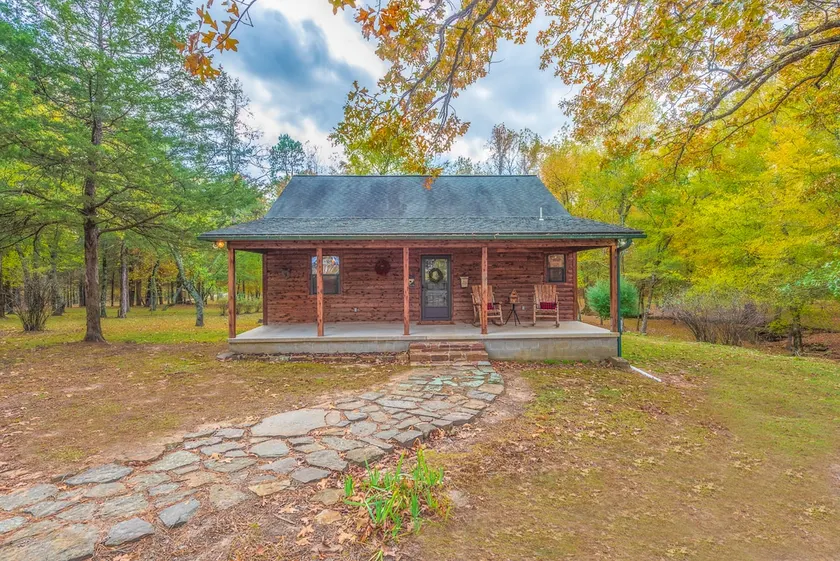 BearCreek Cabin, Nostalgic, Park-like setting - Image 1