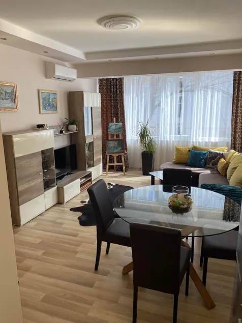 Super Central Luxury Apartments - Image 1