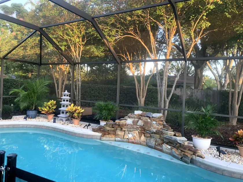Relaxing 3-Bedroom Pool Getaway - Image 1