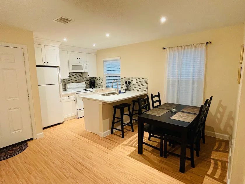 Breeze Housing Company - Image 1