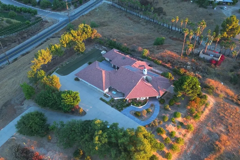 Villa with indoor pool in Temecula wine country-VRBO - Image 1