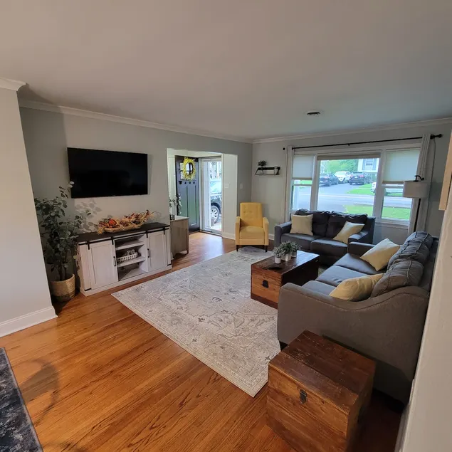 LVR - Art Park's Getaway! Sleeps 12! - Image 1
