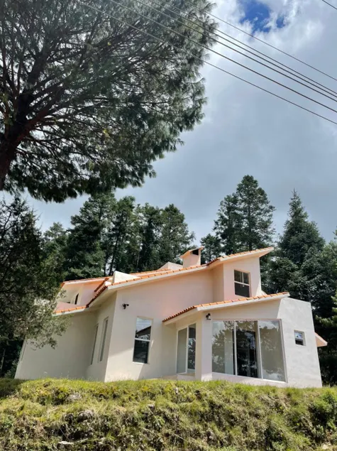 Estrella del Bosque Chignahuapan cabin, Puebla. - Image 1
