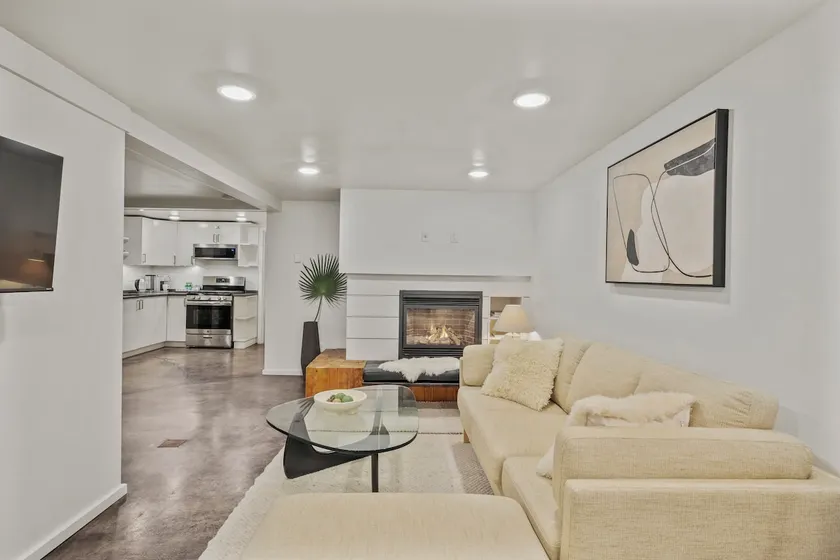 COZY⚡️CLEAN⚡️MODERN Updated Private-2BR Guest Suite - Image 1