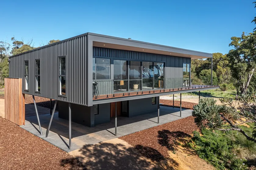 Carpe Artes – Luxe Créatif Paisible avec Vue sur l'Océan - Image 1