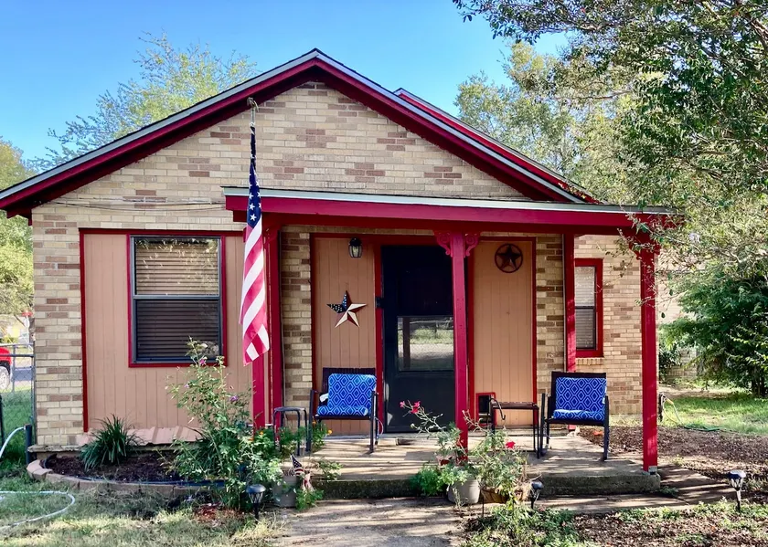 The Charming house - Image 1