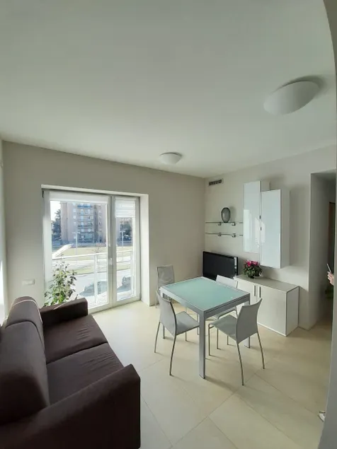 delightful apartment within walking distance of the center E6 - Image 1