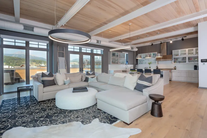 Immaculate 3 BR Penthouse w/ hot tub - Big Sky - Image 1