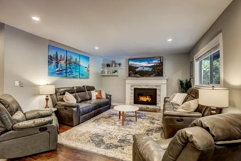 Modern 5BR Home | Chef’s Kitchen | BBQ | Sleeps 10 - Image 1