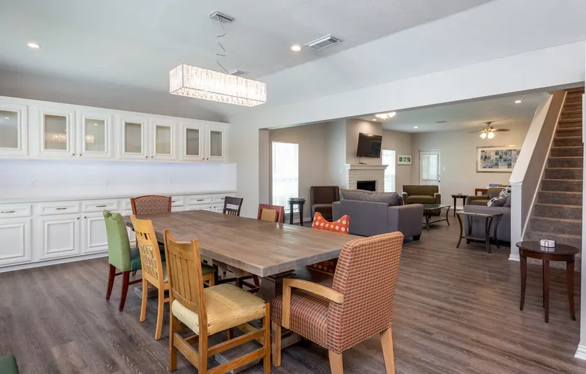 4BR4BTH✬3KSqft ✬Large Open LR✬5 Mins-Kemah/NASA - Image 1
