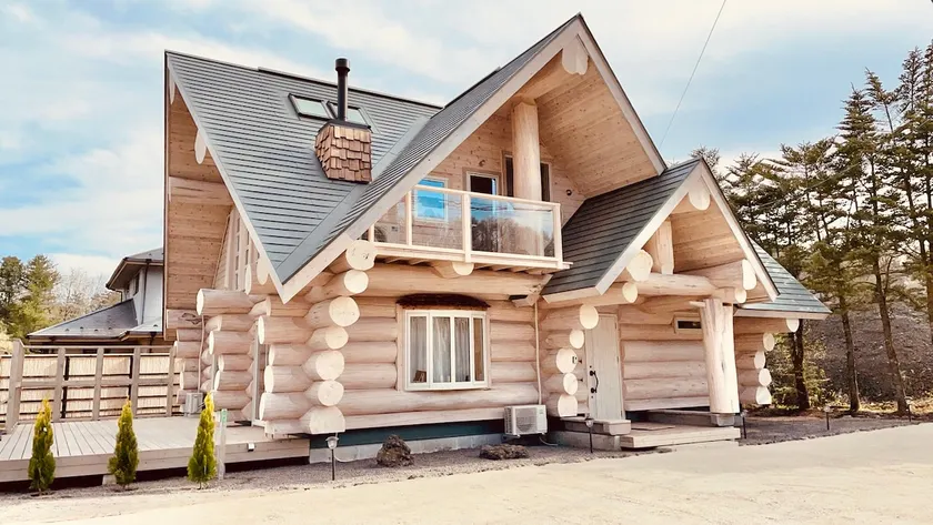 Rare 500mm Yellow Cedar Log｜Sauna BBQ - Image 1