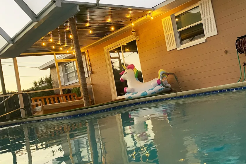 INSTA-WORTHY Beach House! 📸 Pool 200ft from Beach! - Image 1