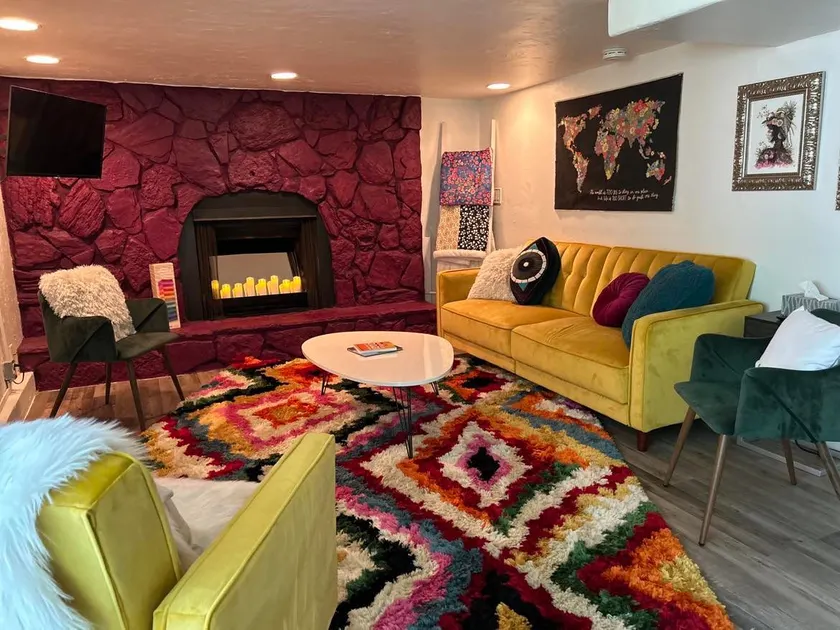 The WellNest retreat in the heart of Edmond - Image 1