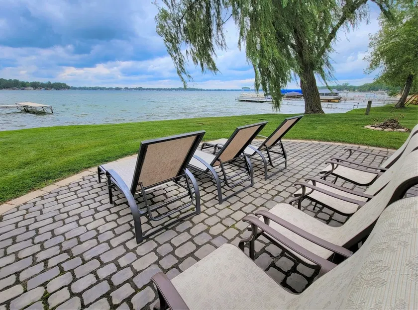 Beautiful Sunset Views on Coldwater Lake!! - Image 1