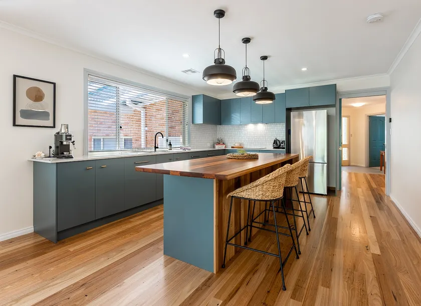 Pet Friendly Beach House in Mossy Point - Image 1