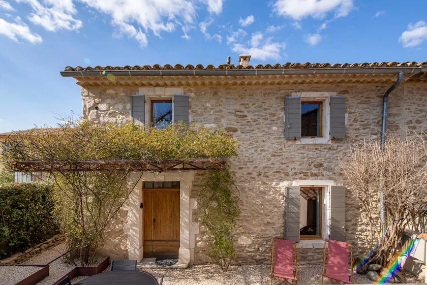 Le Mas des Sablières – Oppède – Furnished, 4* rating - Image 1