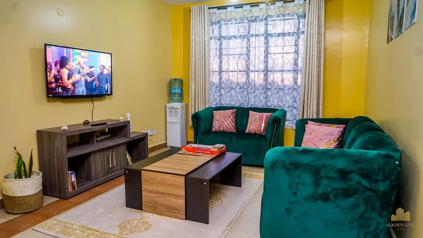 Cosy Golden Luxe Apartments - 1 bedroom - Image 1