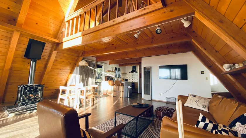 Mid-century Aframe Cabin with great valley view - Image 1