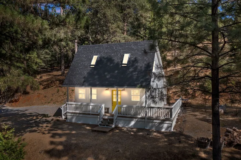 Blue Mountain Loft - A Unique Jewel In The Trees - Image 1