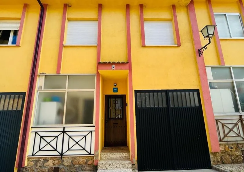CASA LOS PILARES - Image 1
