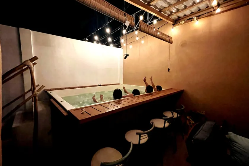 An oasis with swimspa next to Club Santiago - Image 1