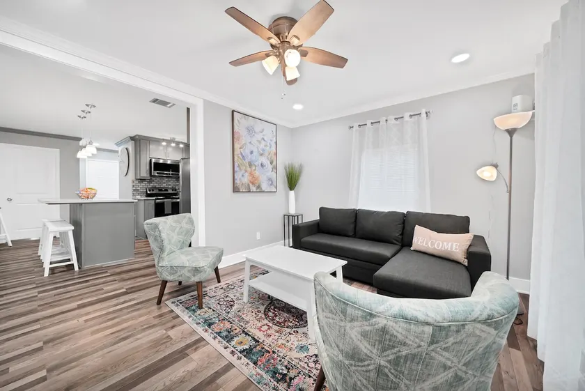 🏡Cozy Cottage Gated & Pet Friendly Sleeps 6🐶 - Image 1