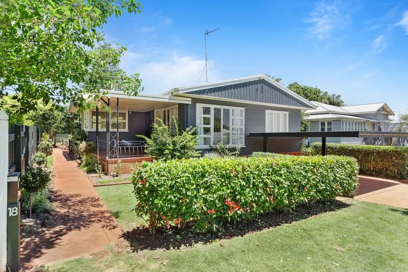 Artist's Cottage - Cosy Home in Quiet Leafy Street - Image 1