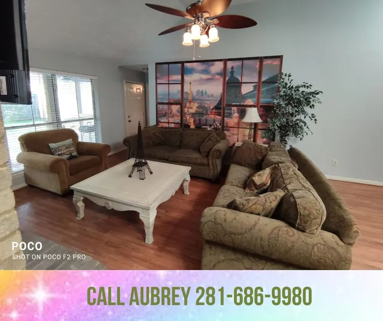 Cozy 3 bed home with a touch of Paris - Image 1