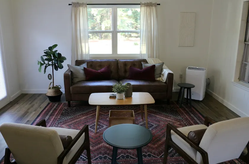 Two Bedroom Vacation Home in the Pines - Image 1