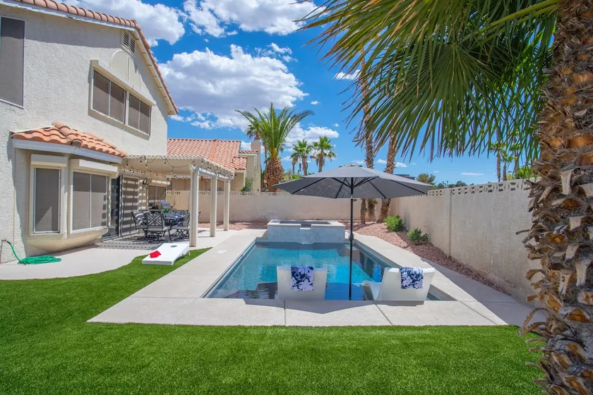❤ BRAND NEW POOL, Clean 4BR/3BA Modern Chic Home ❤ - Image 1