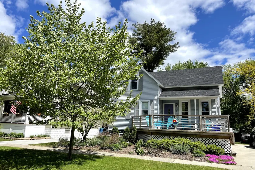 Jimmy's Place - Image 1