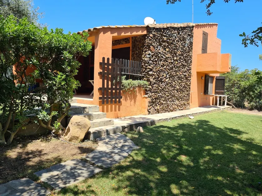 Villa caposchiera a 500 metri dal mare - Image 1