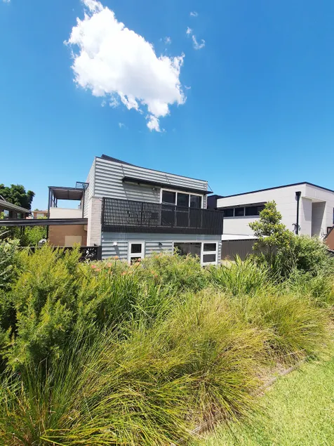 Cheerful 3 Bedroom Townhouse near the Beach - Image 1