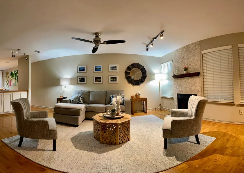 Beautiful 3-Bedroom Townhome!!! - Image 1
