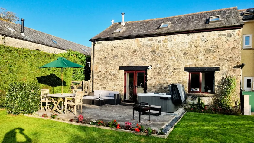 Dunstone Cottage - Image 1