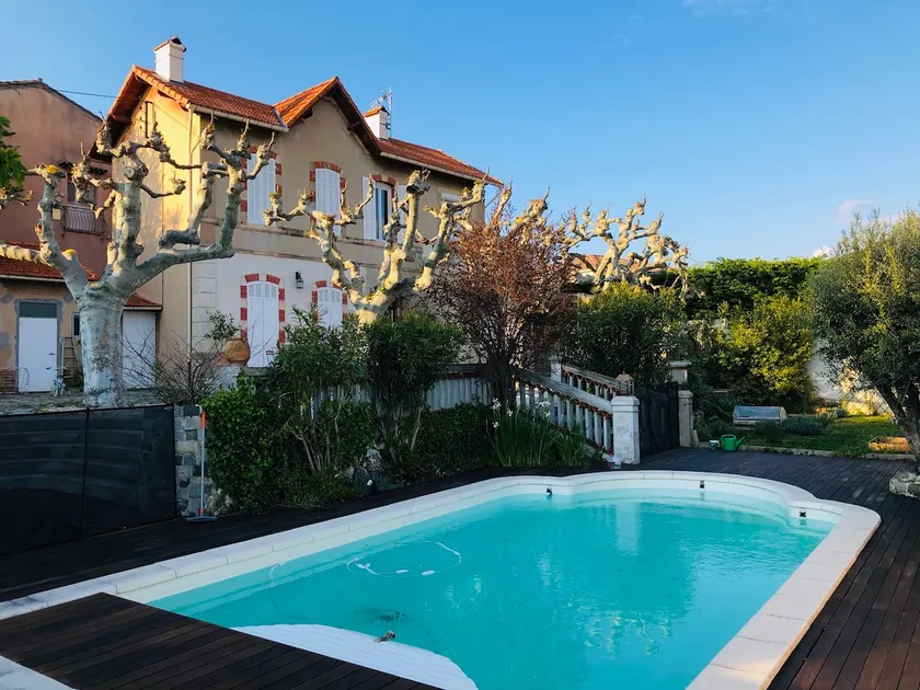 Charming 3-room with pool - Image 1