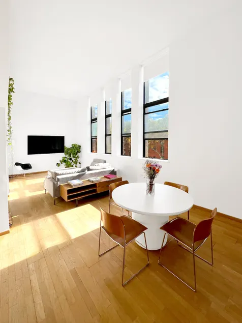 Sun-Drenched Downtown Manhattan Duplex - Image 1