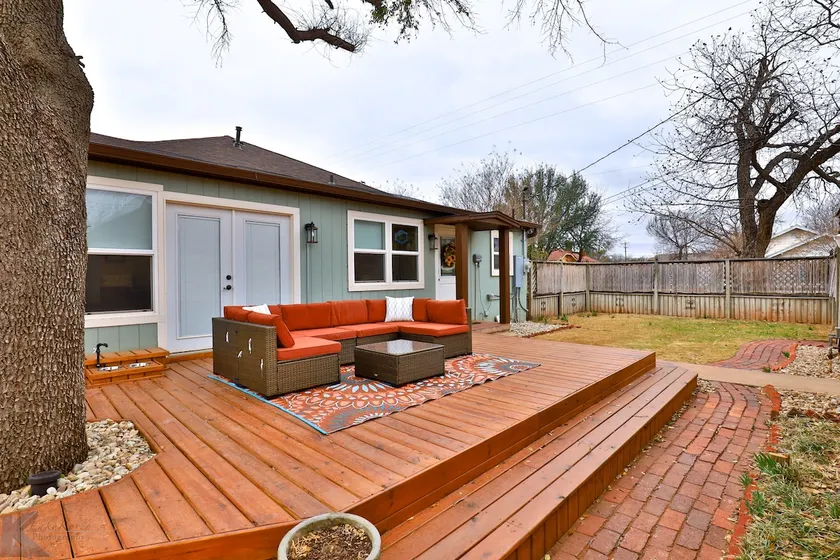 Emmy's Cottage - Image 1