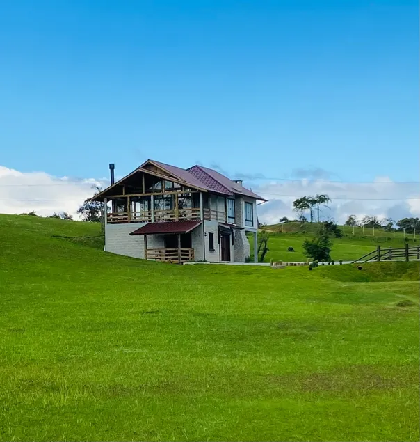 Charming and Rustic Country House - Image 1