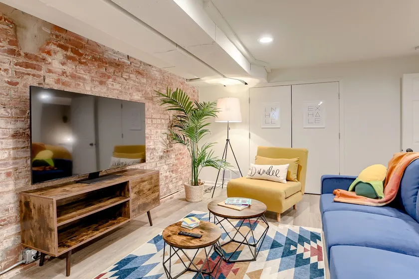 Fully renovated flat @ Omaha’s best neighborhood! - Image 1
