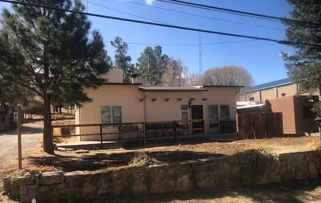 Cute 3 bedroom Midtown Getaway - Image 1