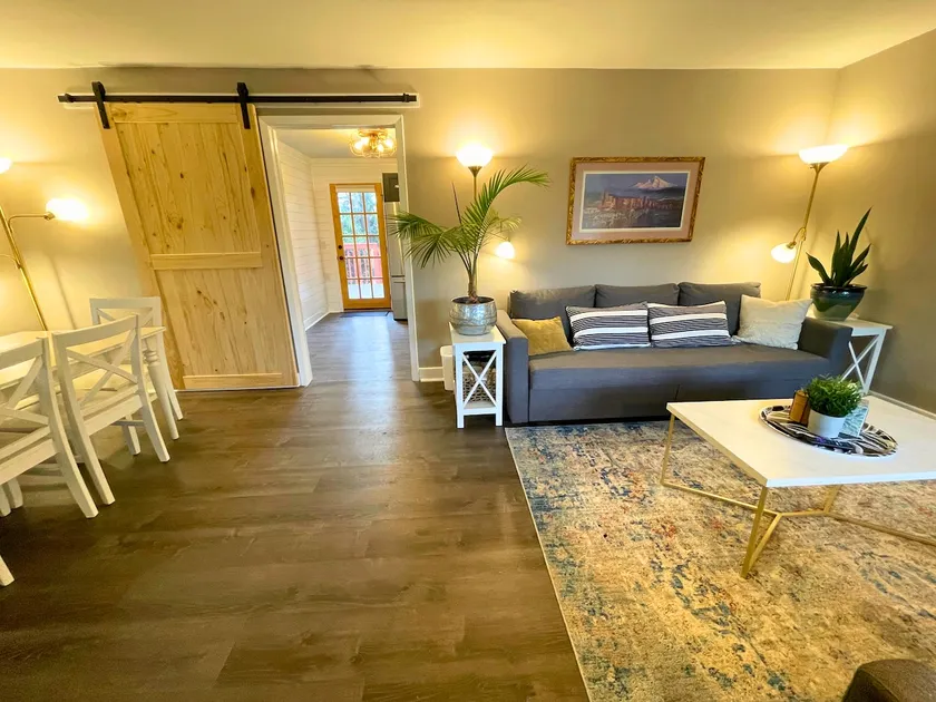 Spectacular Choice: Sleeps 6, Your Dog Welcome Too - Image 1