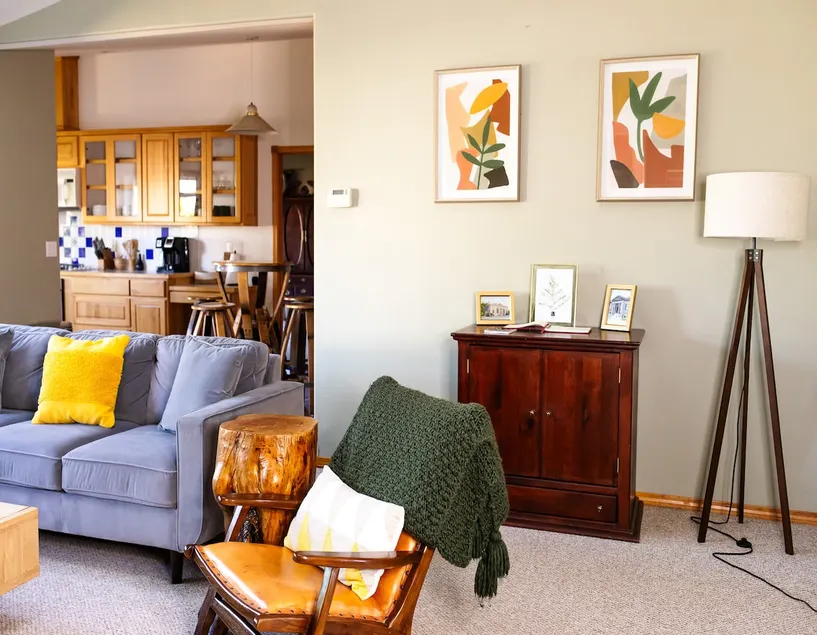 Cheery Residential Home (Kid & Pet Friendly!) - Image 1