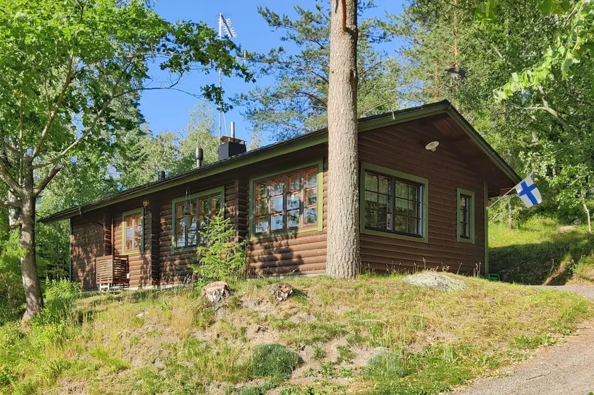 Cozy cottage in the countryside - Image 1